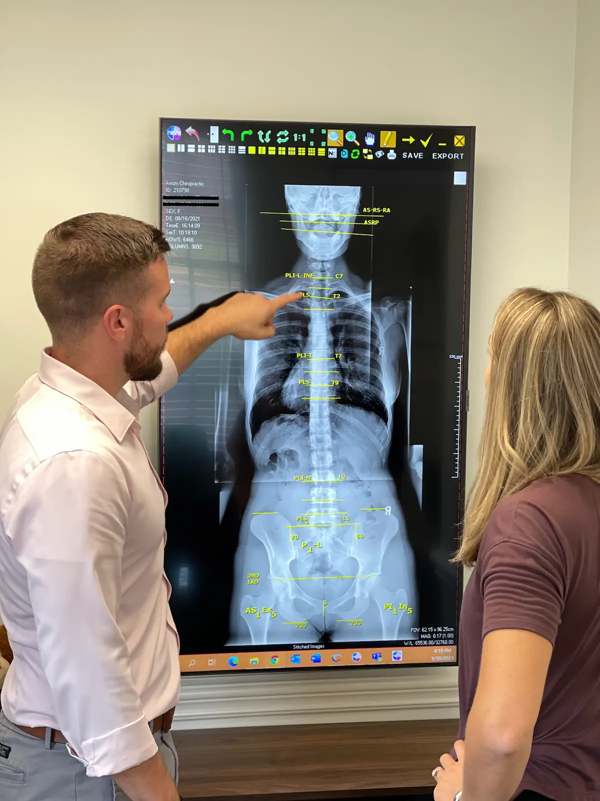 Personalized Spinal Analysis Through Advanced Imaging at Axiom Chiropractic